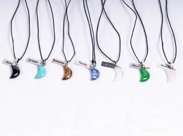 Collane con pietra - immagine 3