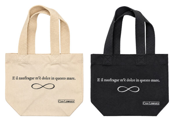 Mini Tote-Bag bianca e nera E il naufragar m'è dolce in questo mare